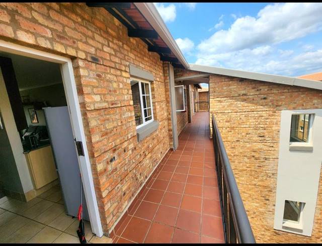 1 BEDROOM APARTMENT FOR SALE IN NEWMARK ESTATE